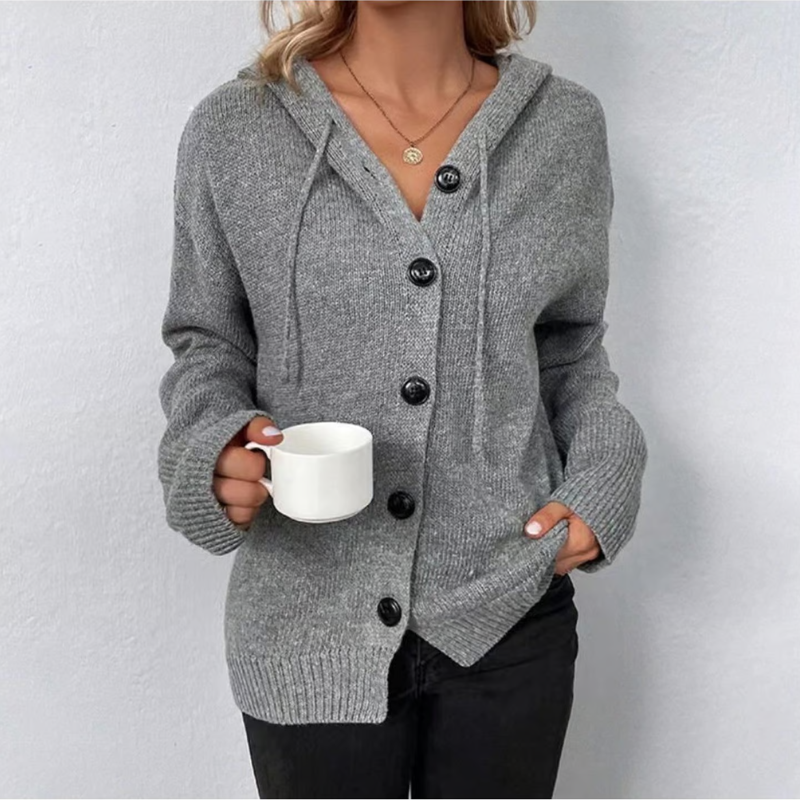 Women's cardigan with button placket made of chunky knit