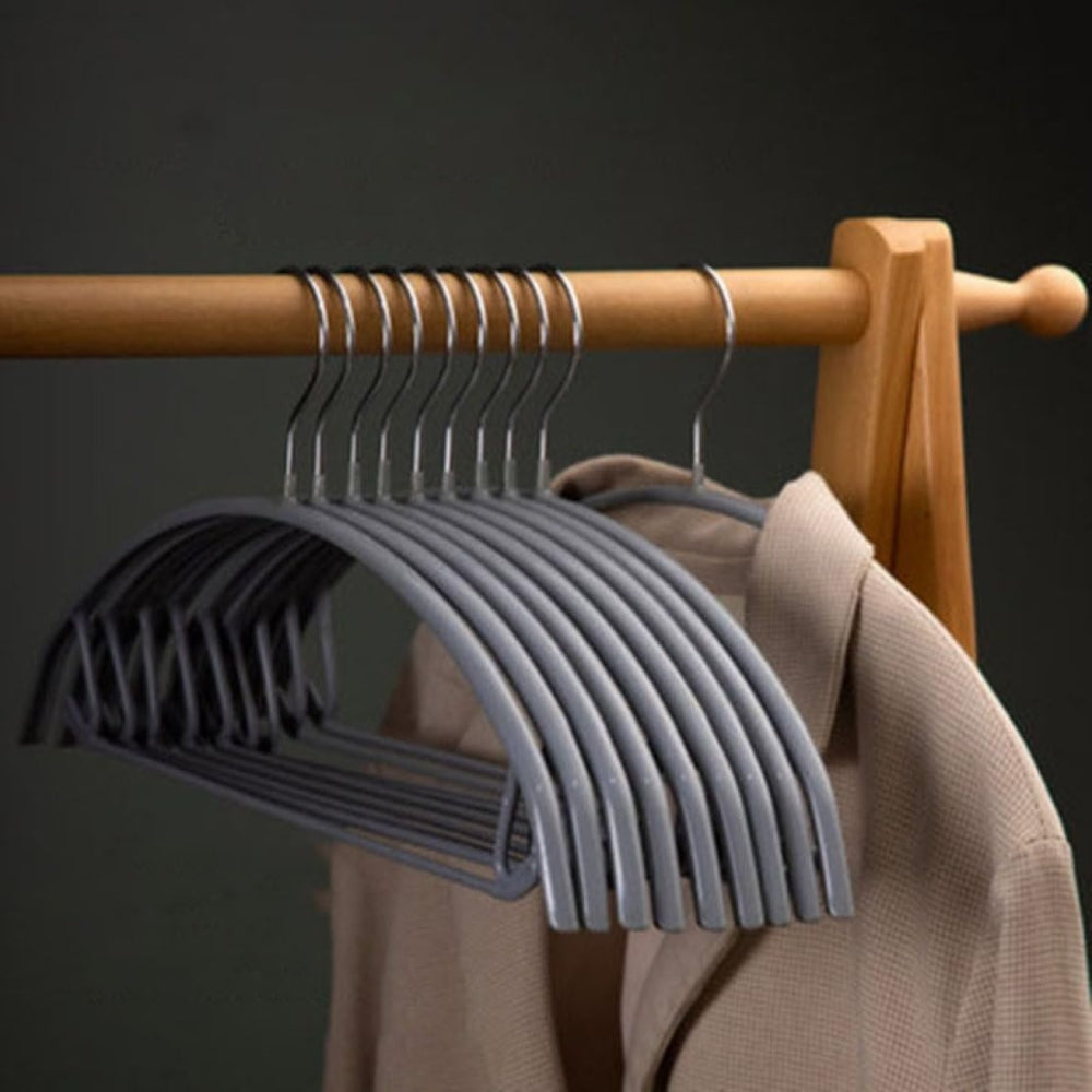 Elegant Non-Slip Hangers – Set of 10 for Neat Closets