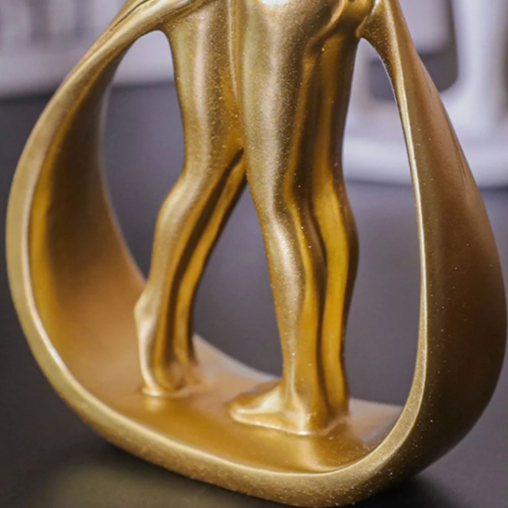 Sculpture Embracing Couple made of resin, modern abstract for living room shelf and as a gift