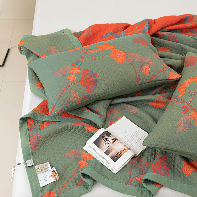Reversible cotton blanket with ginkgo leaf pattern, quilted bedspread with pillowcases