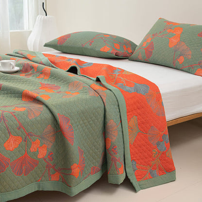 Reversible cotton blanket with ginkgo leaf pattern, quilted bedspread with pillowcases