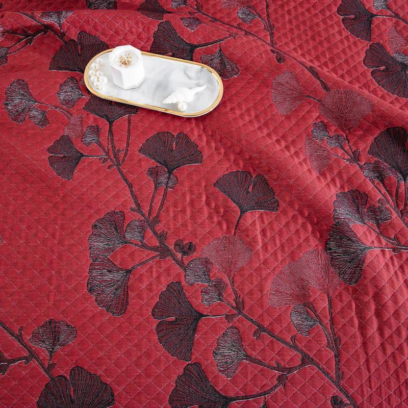 Reversible cotton blanket with ginkgo leaf pattern, quilted bedspread with pillowcases