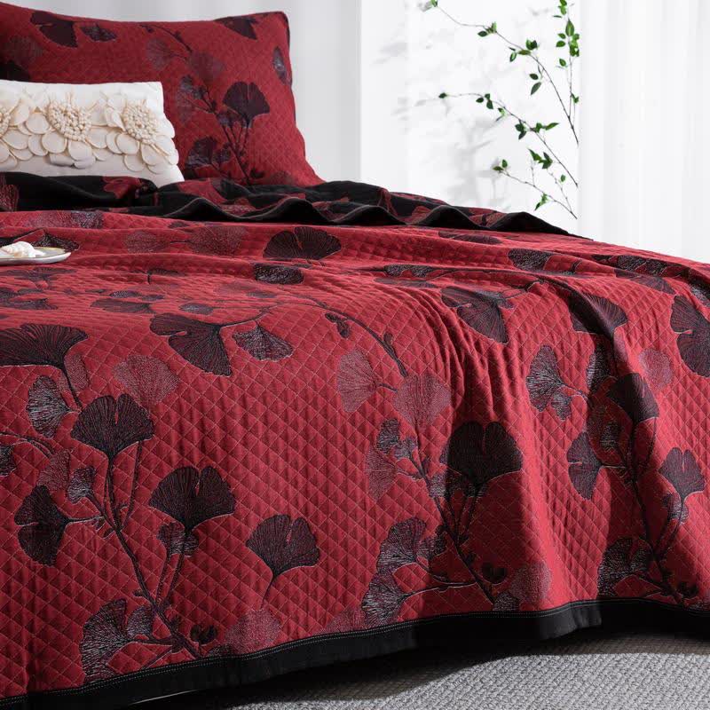 Reversible cotton blanket with ginkgo leaf pattern, quilted bedspread with pillowcases
