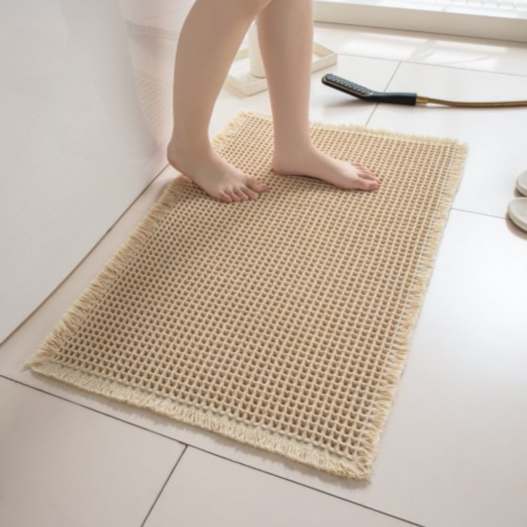 Bath mat with waffle texture and fringes, non-slip and quick-drying made of soft microfiber chenille