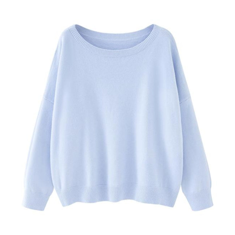 Women's sweater with round neckline made of fine knit