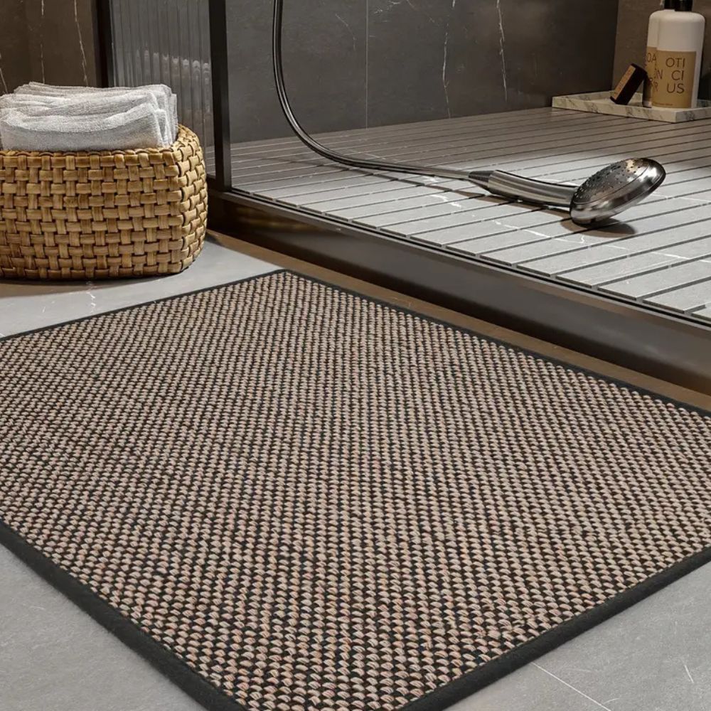 Velora Premium Bath Mat – Braided & Non-Slip for Comfort and Safety