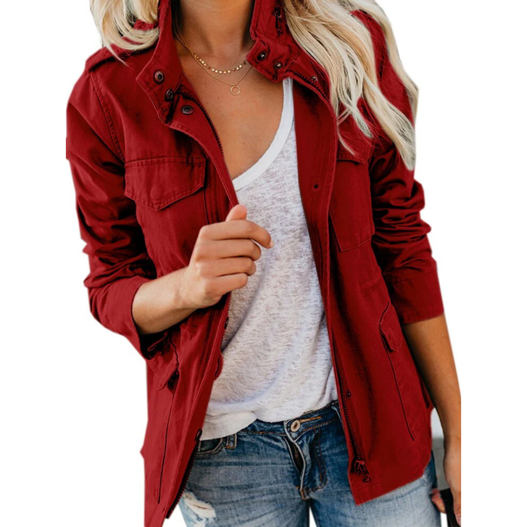 Women's jacket with zipper and modern cut