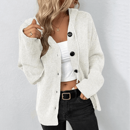 Women's cardigan with button placket made of chunky knit