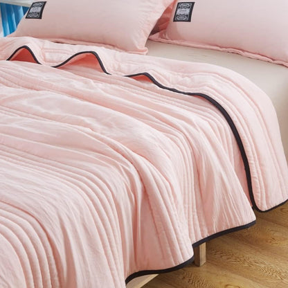 Fresca Cooling Bedspread – Instant Refreshment for Hot Nights