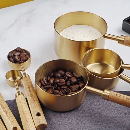 Aurora Measuring Spoon Set – 4-Piece in Stainless Steel with Wooden Handle