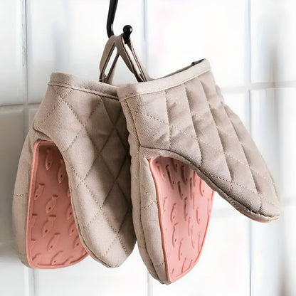 Heat-Resistant Silicone Kitchen Gloves with Quilting – Safe Cooking & Baking