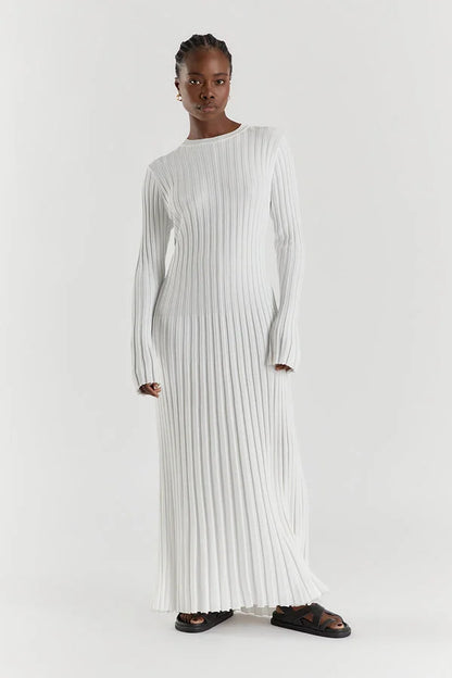 Floor-length women's maxi dress with vertical lines and slim silhouette