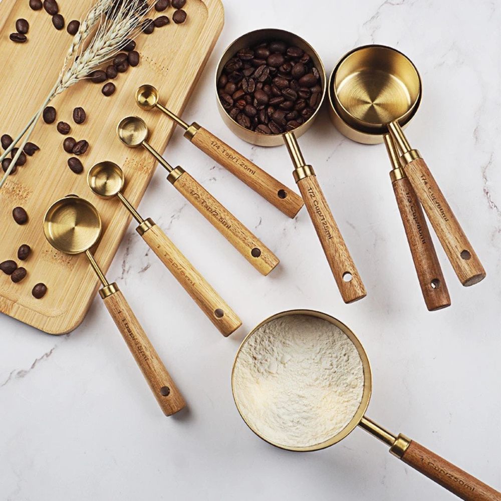 Aurora Measuring Spoon Set – 4-Piece in Stainless Steel with Wooden Handle