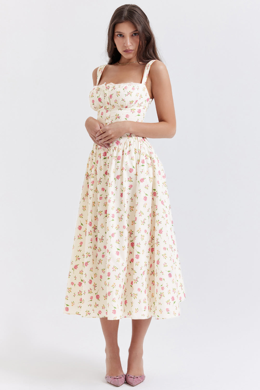 Women's summer maxi dress with floral pattern and lightweight cut