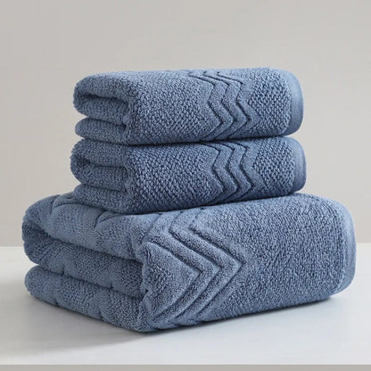 Hotel Bath Towel Made of Cotton Terry with Rice Grain Weave Zigzag Border Soft and Absorbent
