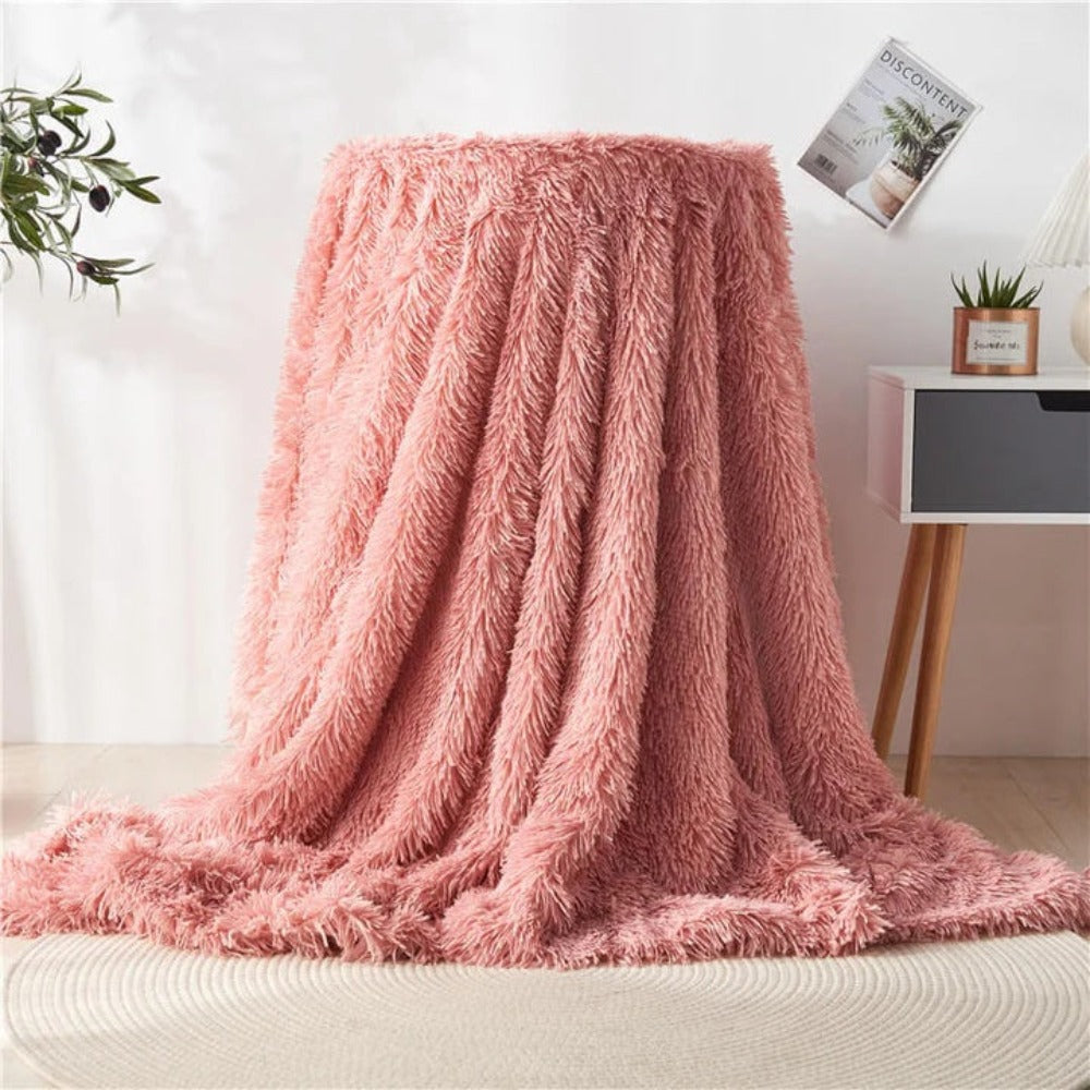 Nivara Cozy Blanket – Fluffy Faux-Fur Throw