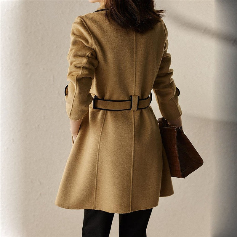 Women's trench coat made of synthetic wool blend with medium length