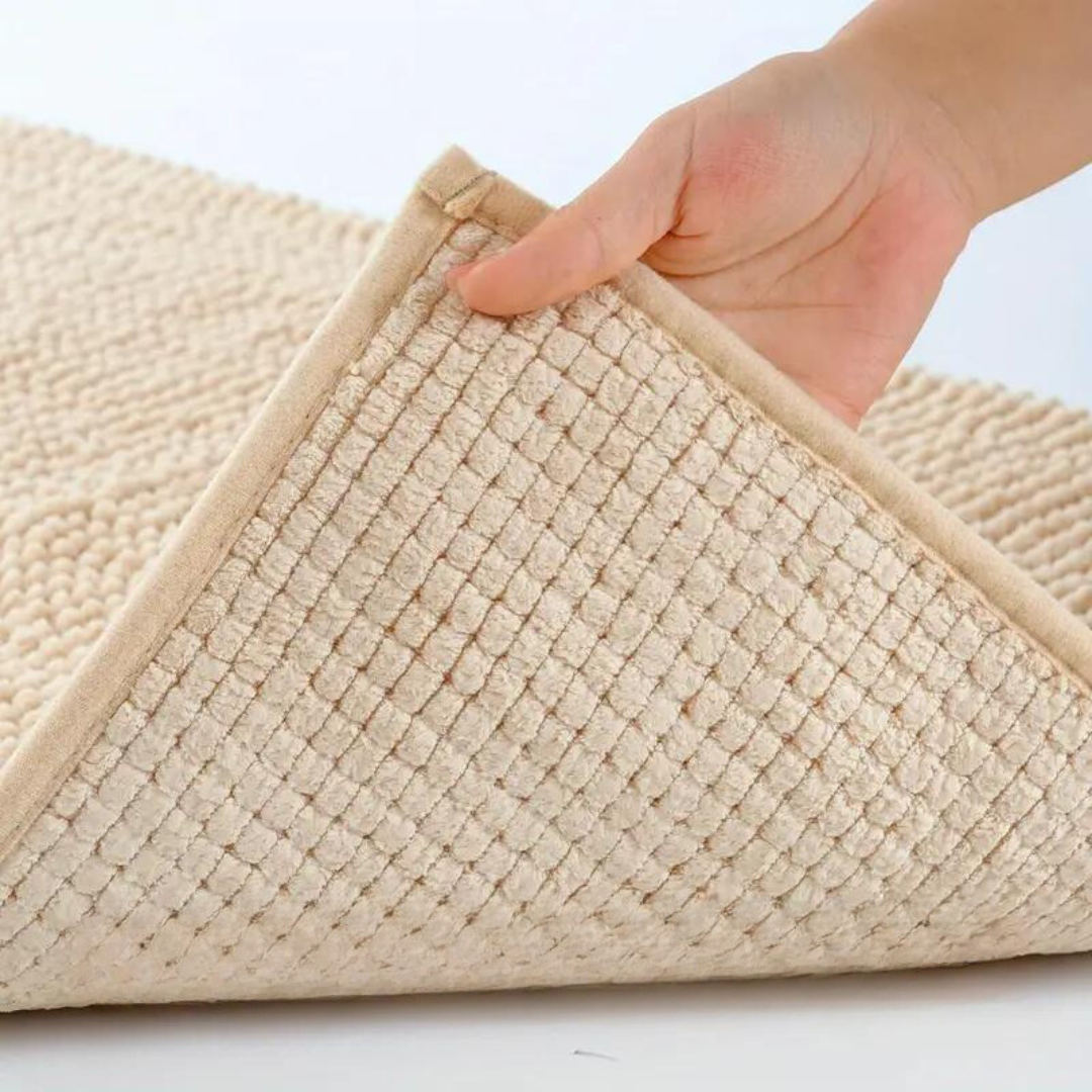 Bath mat made of chenille microfiber with memory foam core, non-slip and quick-drying