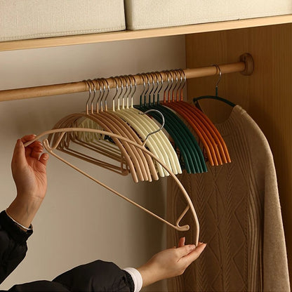 Elegant Non-Slip Hangers – Set of 10 for Neat Closets
