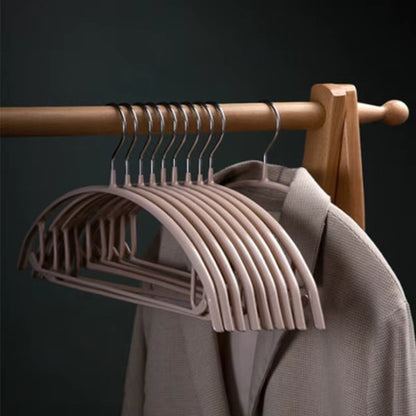 Elegant Non-Slip Hangers – Set of 10 for Neat Closets
