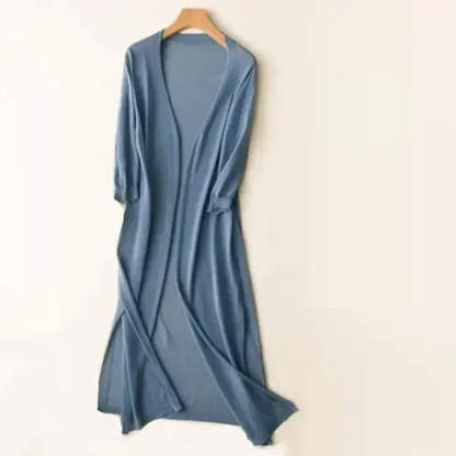 Women's long cardigan made of lightweight material with long sleeves