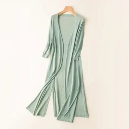 Women's long cardigan made of lightweight material with long sleeves