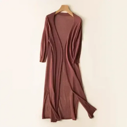 Women's long cardigan made of lightweight material with long sleeves