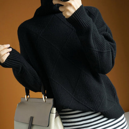 Women's turtleneck pullover with geometric pattern made of wool and elastane