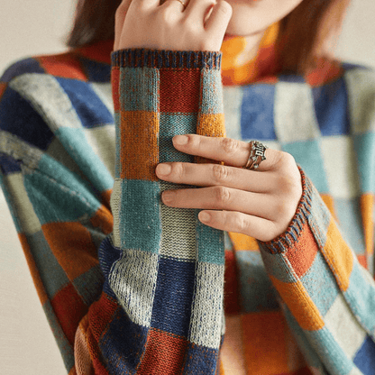 Women's cashmere turtleneck sweater with patchwork knit