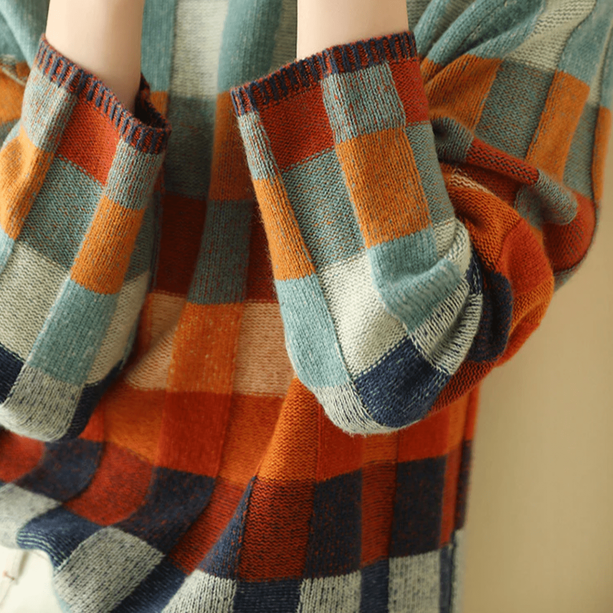 Women's cashmere turtleneck sweater with patchwork knit