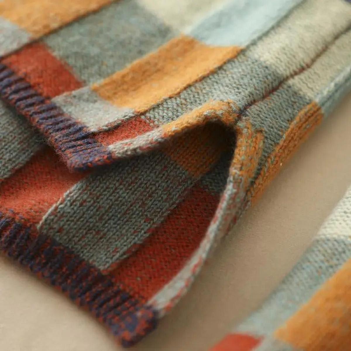 Women's cashmere turtleneck sweater with patchwork knit