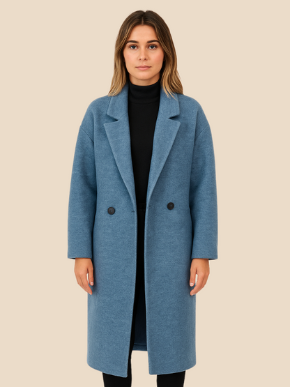 Women's long coat with classic cut and button closure