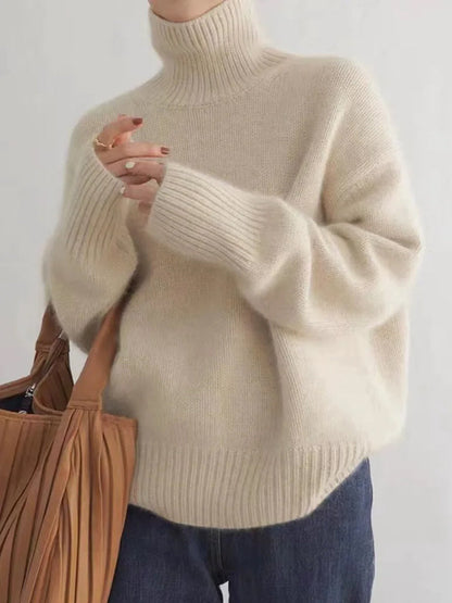 Women's cashmere sweater with turtleneck