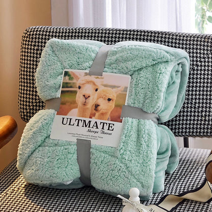Alviora Throw Blanket – Ultra-Soft and Luxurious Blanket