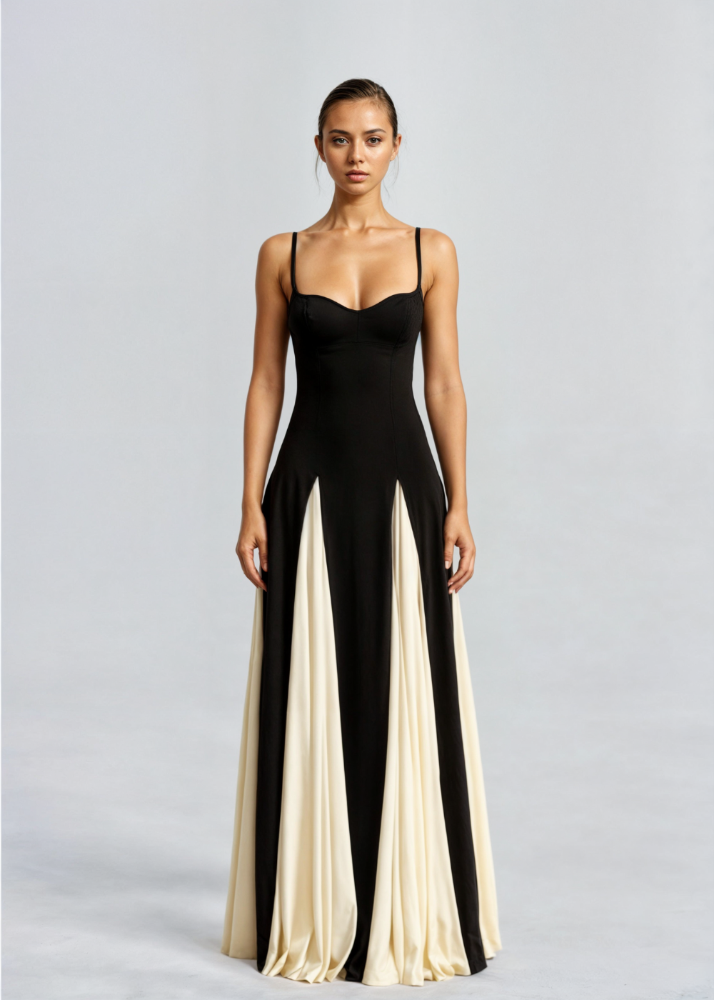 Serena women's maxi dress with flowing cut and sleeveless design