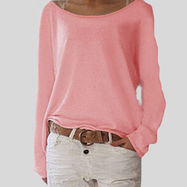 Women's fine-knit pullover with round neckline made of viscose blend