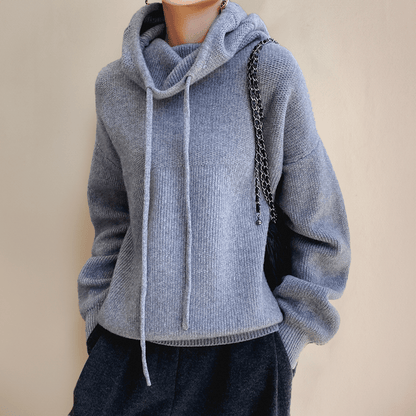 Women's turtleneck sweater made of merino wool