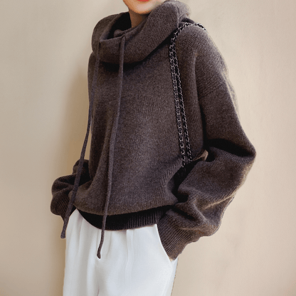 Women's turtleneck sweater made of merino wool