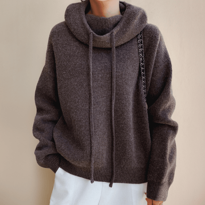 Women's turtleneck sweater made of merino wool