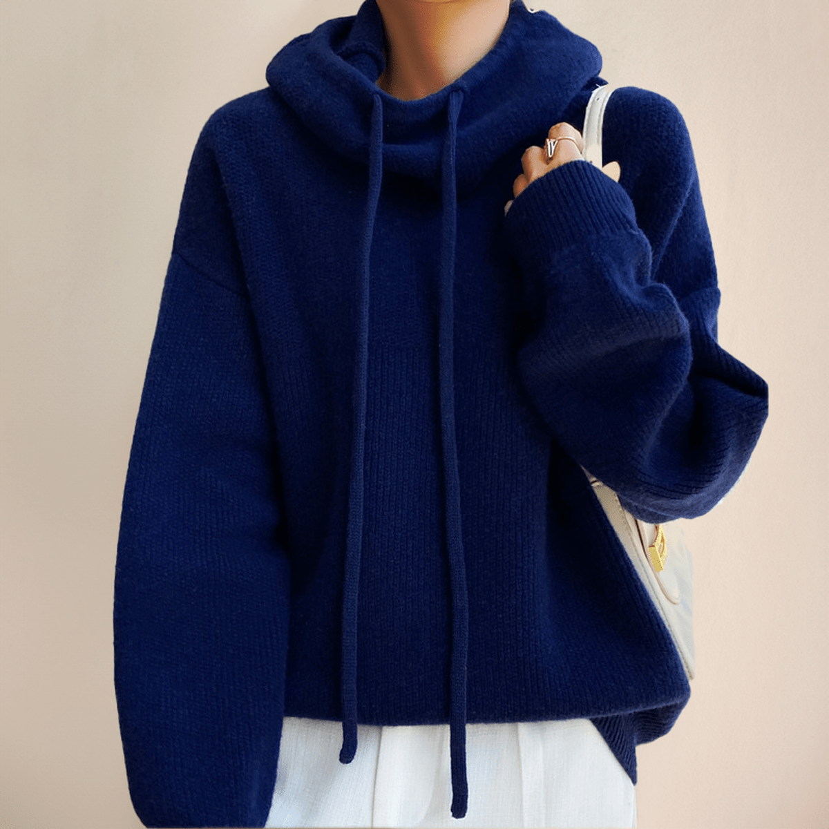 Women's turtleneck sweater made of merino wool