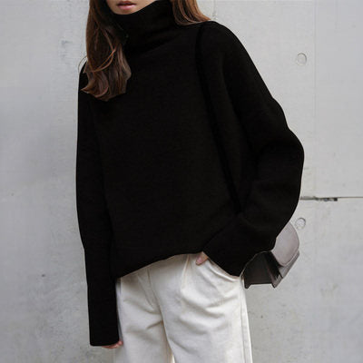 Turtleneck pullover with loose fit made of wool and acrylic