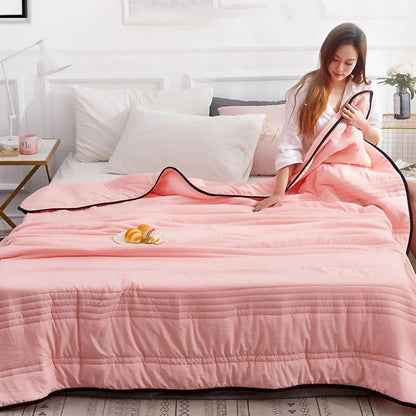 Fresca Cooling Bedspread – Instant Refreshment for Hot Nights