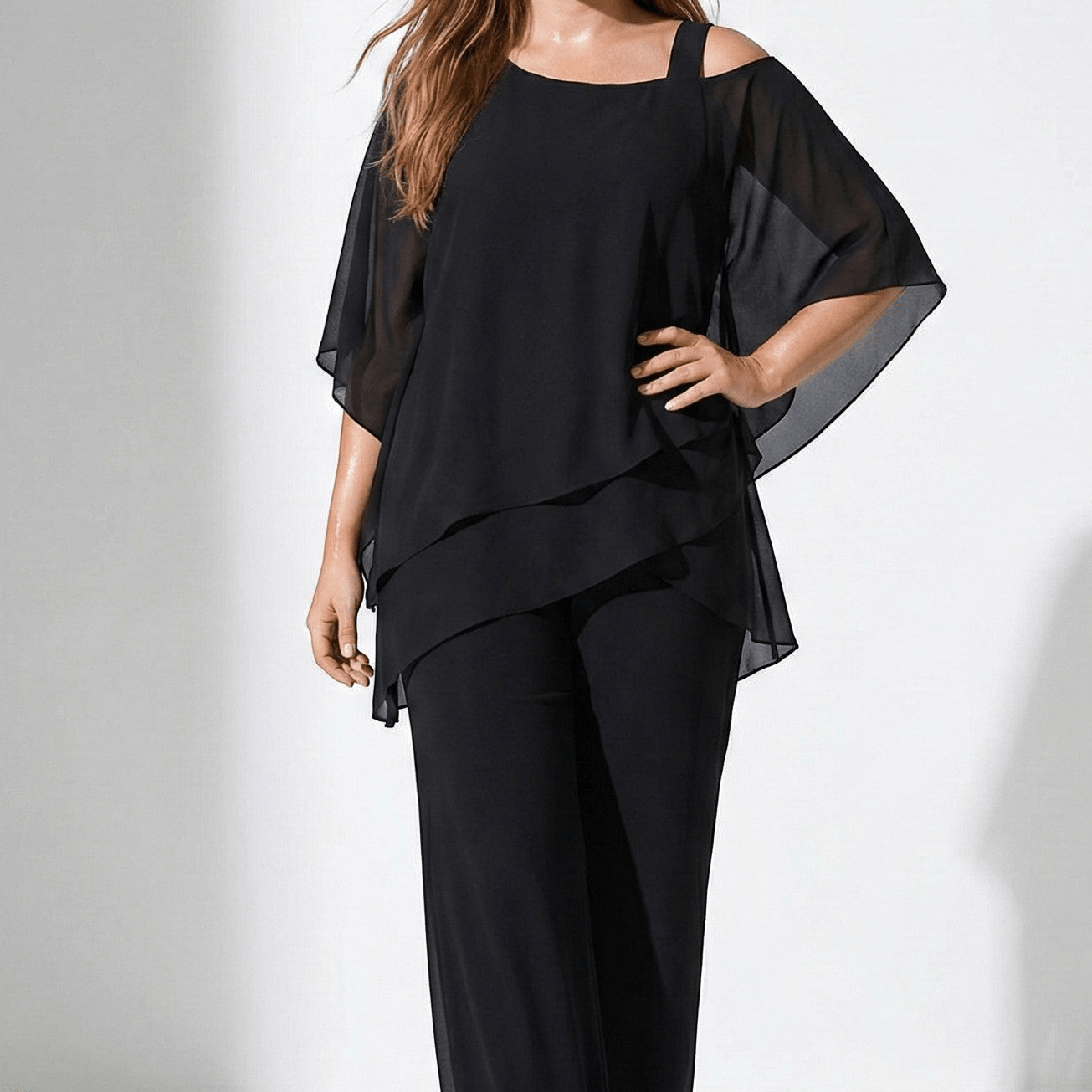 Women's 2-piece pantsuit with layered sleeves