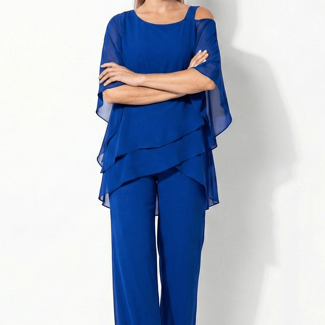 Women's 2-piece pantsuit with layered sleeves