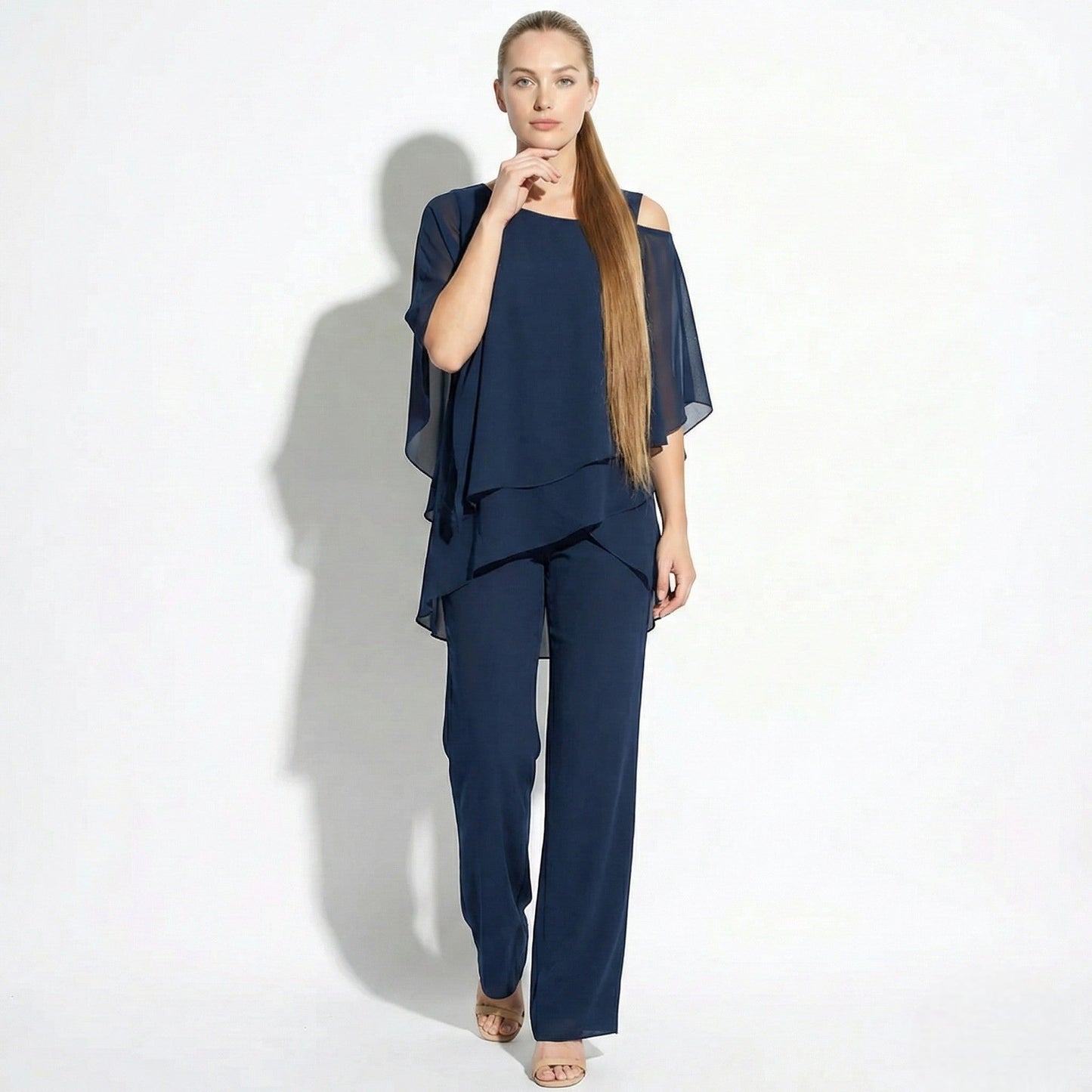Women's 2-piece pantsuit with layered sleeves