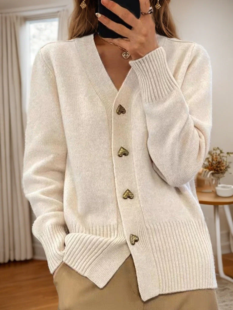 Women's cardigan with V-neck made of wool blend and heart buttons