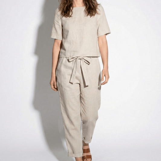 Damen-2-teiliger Sommeranzug mit Kurzarmtop und konischen Hosen