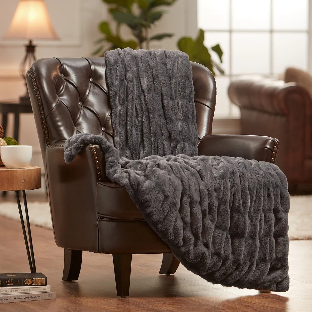 LuxeSoft Faux-Fur Blanket – Ultra-Soft Year-Round Snuggle Blanket