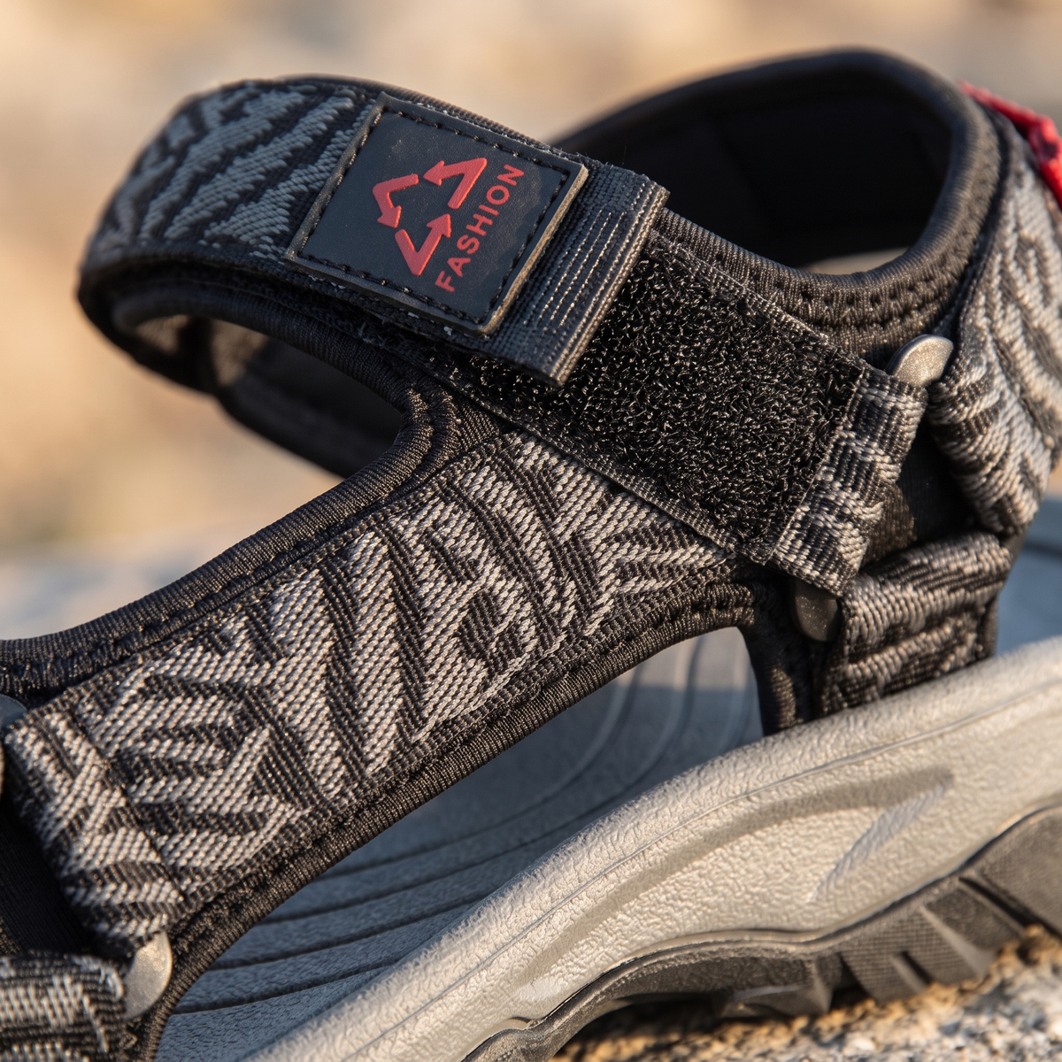 Hike & Haven Sandalen Detailaufnahme Klettverschluss