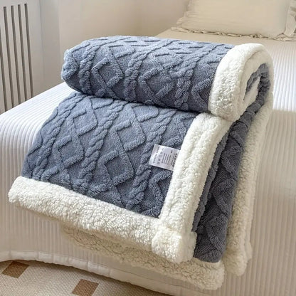 Lumera Plush Blanket – Elegant Reversible Blanket in Sherpa Look